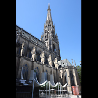 Linz, Maria-Empfngnis-Dom, Turm und westliches Seitenschiff