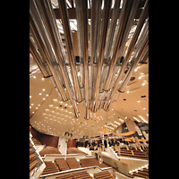Berlin, Philharmonie, Blick ber die Chamaden in den Saal