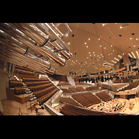 Berlin, Philharmonie, Seitlicher Blick ber die Chamaden in Richtung Blcke E-G rechts und A-B