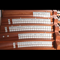 Hamburg, Hauptkirche St. Nikolai, Linke Registerstaffel am Hauptorgelspieltisch