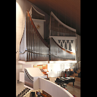 Hamburg, Hauptkirche St. Nikolai, Blick von der r�ckseitigen Empore / Chorwerk zur Hauptorgel