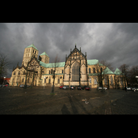 Mnster, Dom St. Paulus, Domplatz und Seitenansicht des Doms