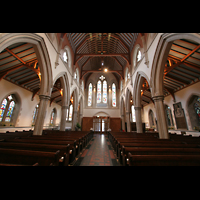 Glasgow, St. Mary's Episcopal Cathedral, Innenraum / Hauptschiff in Richtung Portal