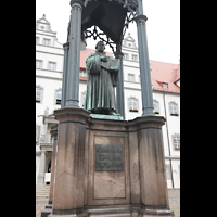 Wittenberg, Stadtkirche St. Marien, Luther-Denkmal