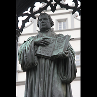 Wittenberg, Stadtkirche St. Marien, Luther-Statue