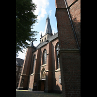Dsseldorf, Basilika St. Lambertus, Seitenansicht