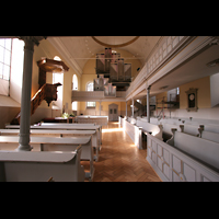 Dsseldorf, Neanderkirche, Innenraum / Hauptschiff in Richtung Orgel