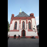 Frankfurt am Main, Alte Nikolaikirche, Fassade und Hauptportal