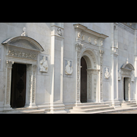 Lugano, Cattedrale, Portale