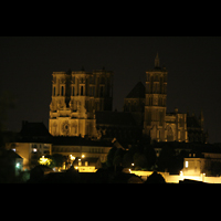 Laon, Cathdrale, Gesamtansicht bei Nacht