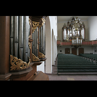 Bremen, St. Ansgarii, Blick von der Chororgel zur Hauptorgel