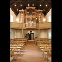 Berlin, Dorfkirche Marienfelde, Innenraum / Hauptschiff in Richtung Orgel