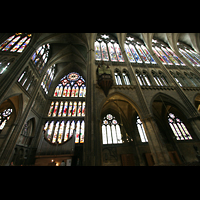 Metz, Cathdrale Saint-tienne, Querhausfenster von Valentin Bousch und Querhausorgel