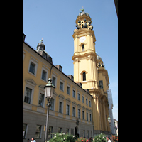 Mnchen (Munich), Theatinerkirche St. Kajetan, Auenansicht