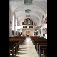 Immenstadt (Allgu), St. Nikolaus, Innenraum / Hauptschiff in Richtung Orgel
