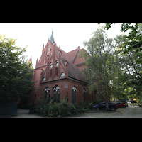 Berlin, Pauluskirche, Seitenansicht vom Hof, rechts der Chior