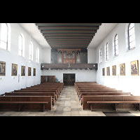 Berlin, St. Fidelis Friedhofskirche, Innenraum in Richtung Orgel