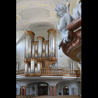 Frauenfeld, Kath. Stadtkirche St. Nikolaus, Orgel und Kanzel