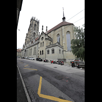 Fribourg (Freiburg), Cathdrale Saint-Nicolas, Auenansicht schrg vom Chor aus