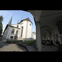 Luzern, Hofkirche St. Leodegar, Platz hinter der Hofkirche (Chorseite)