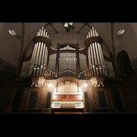 Dresden, Vershnungskirche, Orgel mit Spieltisch