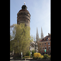 Grlitz, St. Peter und Paul (Sonnenorgel), Nikolaiturm mit Blick zur Peterskirche