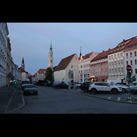 Grlitz, Dreifaltigkeitskirche, Abendlicher Blick von der Nordwestseite des Obermarkts auf die Kirche