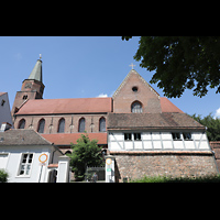 Brandenburg, Dom St. Peter und Paul, Seitenansicht von Sden