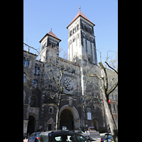 Berlin, Herz-Jesu-Kirche, Auenansicht seitlich