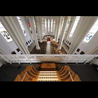 Berlin, St. Matthias, Blick ber den Spieltisch in die Kirche