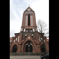 Berlin, St. Josef, Fassade mit Turm