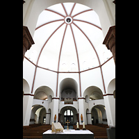 Berlin, St. Marien (Maria, Hilfe der Christen9, Innenraum in Richtung Orgel
