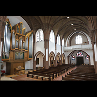 Berlin, St. Marien, Hauptschiff mit Haupt- und Emporenorgel