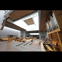 Berlin, St. Martin, Blick von der Orgel in den Innenraum in Richtung Rckwand