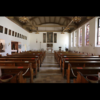 Berlin, St. Hildegard Frohnau, Innenraum in Richtung Chor (ohne Beleuchtung)