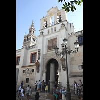 Sevilla, Catedral, Puerta del Pardn mit Durchgang zum Patio de los Naranjos (Orangenhof)