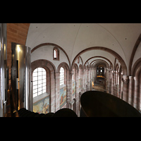 Speyer, Kaiser- und Mariendom, Blick ber die obersten Prospektpfeifen in den Dom