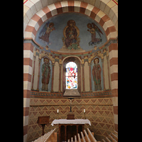 Helmstedt, Klosterkirche St. Marienberg, Abschluss des sdlichen Seitenschiffs mit Altar und Fresken