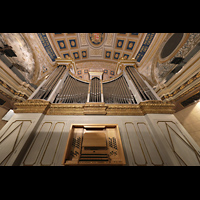 Barcelona, Baslica de la Mare de Du de la Merc i Sant Miquel, Orgel mit Spieltisch perspektivisch