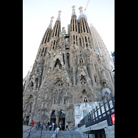 Barcelona, La Sagrada Familia, Geburtsfassade von Antoni Gaud - noch zu seiner Lebzeit fast fertiggestellt