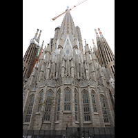Barcelona, La Sagrada Familia, Chorraum / Apsis von auen mit Marienturm