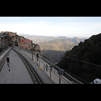 Montserrat, Abadia de Montserrat, Baslica Santa Mara, Zahnradbahn auf den Berg von Montserrat