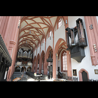 Bayreuth, Stadtkirche Heilig Dreifaltigkeit, Blick ber den Zentralspieltisch zur Haupt- und Chororgel