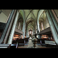 Helmstedt, Stadtkirche St. Stephani, Innenraum in Richtung Chor