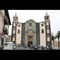 La Orotava (Teneriffa), Nuestra Seora de la Conceptin, Ostfassade mit Trmen