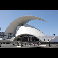 Santa Cruz de Tenerife (Teneriffa), Auditorio de Tenerife, Ansicht von Norden auf den Eingangsbereich