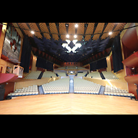 Las Palmas (Gran Canaria), Auditorio Alfredo Kraus, Blick vom Fenster der Orchesterbhne in den Saal und auf die Orgel