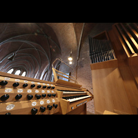 Hannover, Marktkirche St. Georgii et Jacobi, Spieltisch und rechter Prospekt der Chor-Ensembleorgel perspektivisch