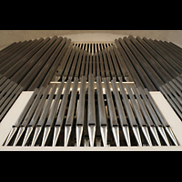 Worms, Lutherkirche, Orgelprospekt perspektivisch