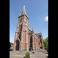 Papenburg, St. Antonius, Ansicht von Sdwesten